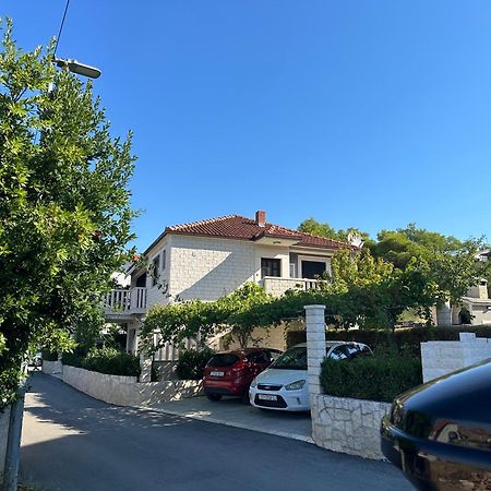 Apartments Mia Okrug Gornji Exterior foto